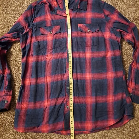 Eddie Bauer Classic Fit Long-Sleeve Red & Blue Plaid Flannel Shirt - Picture 6 of 7